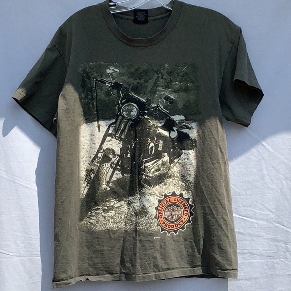 VINTAGE HARLEY DAVIDSON SHORT SLEEVE SIZE MEDIUM TEE SHIRT